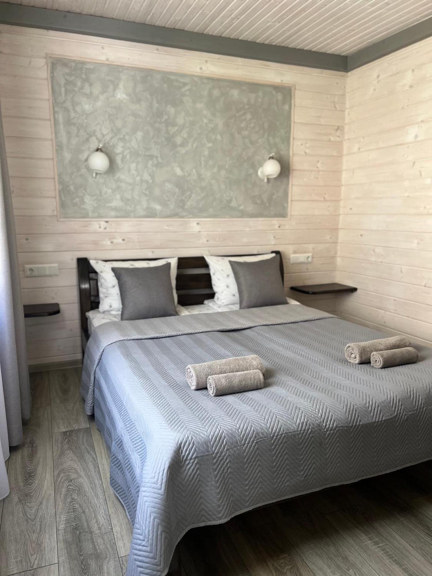 Hotel Фенікс à Yaremtche Extérieur photo